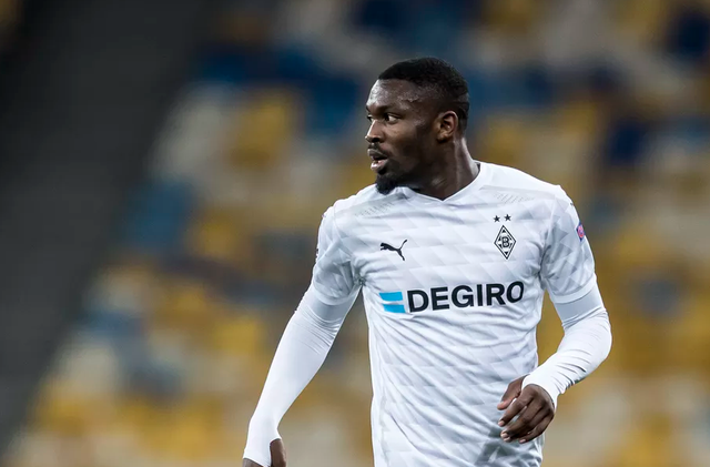 默认拉扯中 默认拉扯中